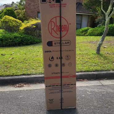 Rheem 850360 160L External Gas Hot Water System Delivery