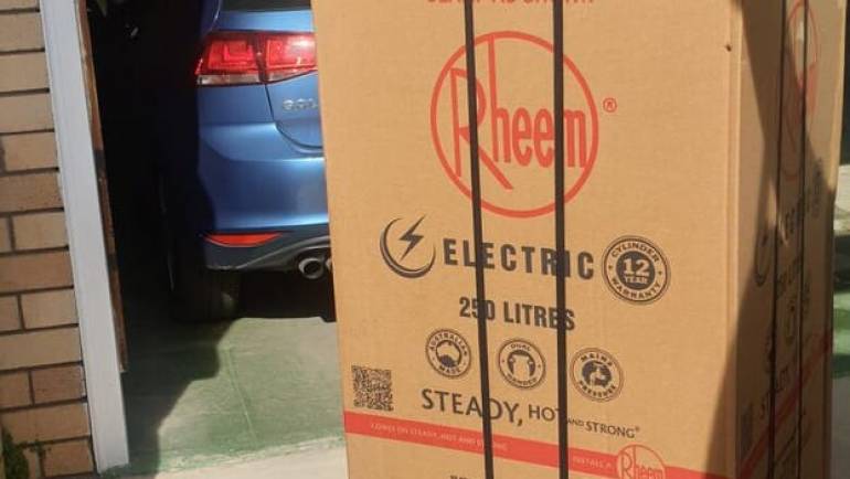 Rheem 491250 250L Electric Hot Water System Delivery