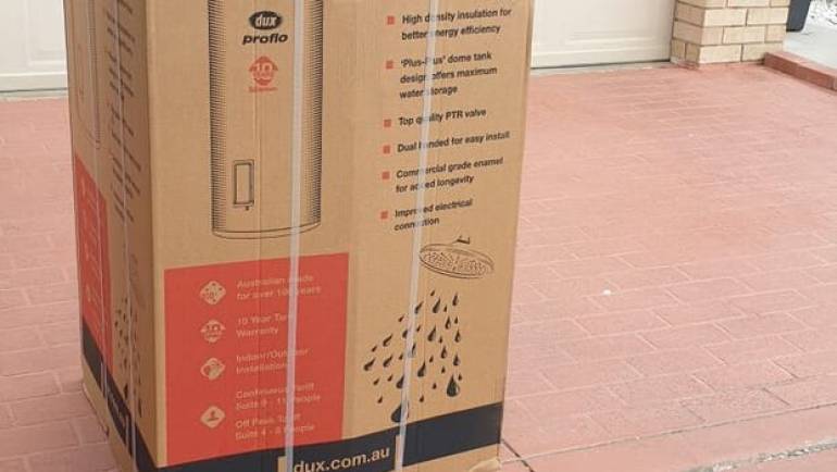 Dux 400T136 400ltr Single Element Electric Hot Water System Delivery